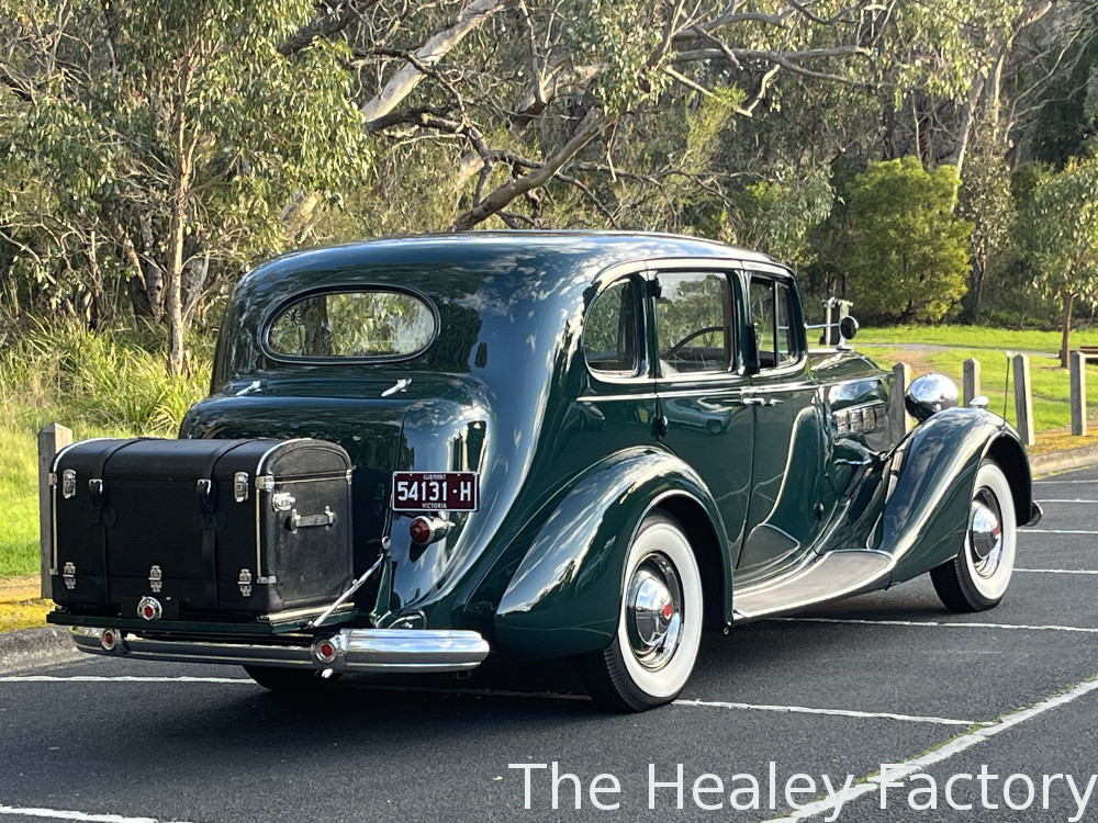1937 PACKARD SUPER EIGHT 1500