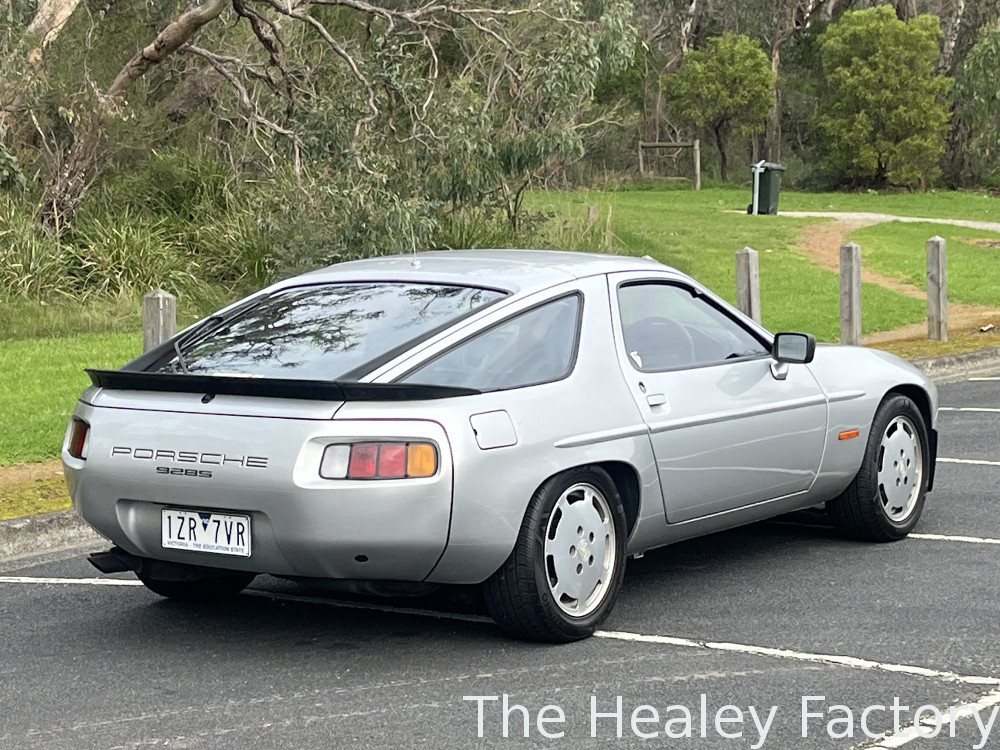 1986 PORSCHE 928 S
