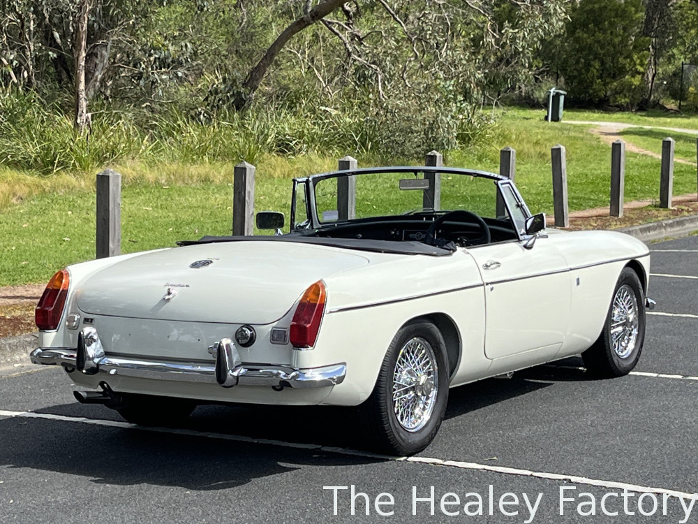 1971 MG B MKII ROADSTER