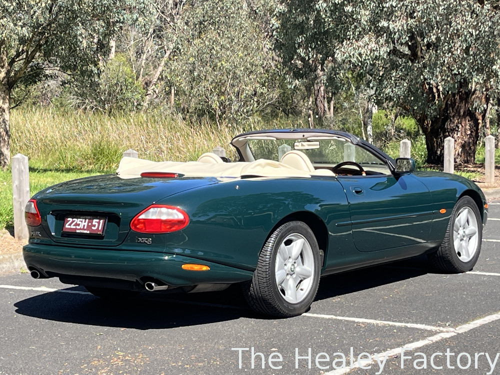 1996 JAGUAR XK8 CONVERTIBLE