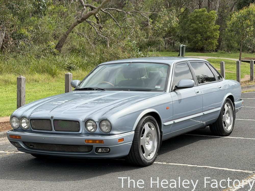1996 JAGUAR XJR SEDAN